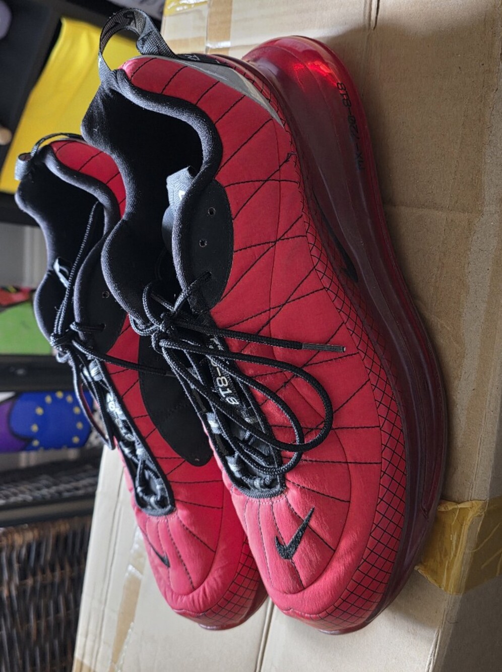 Nike Air Max 720 Men's Red and Black Low-Top Sneakers with Air Sole